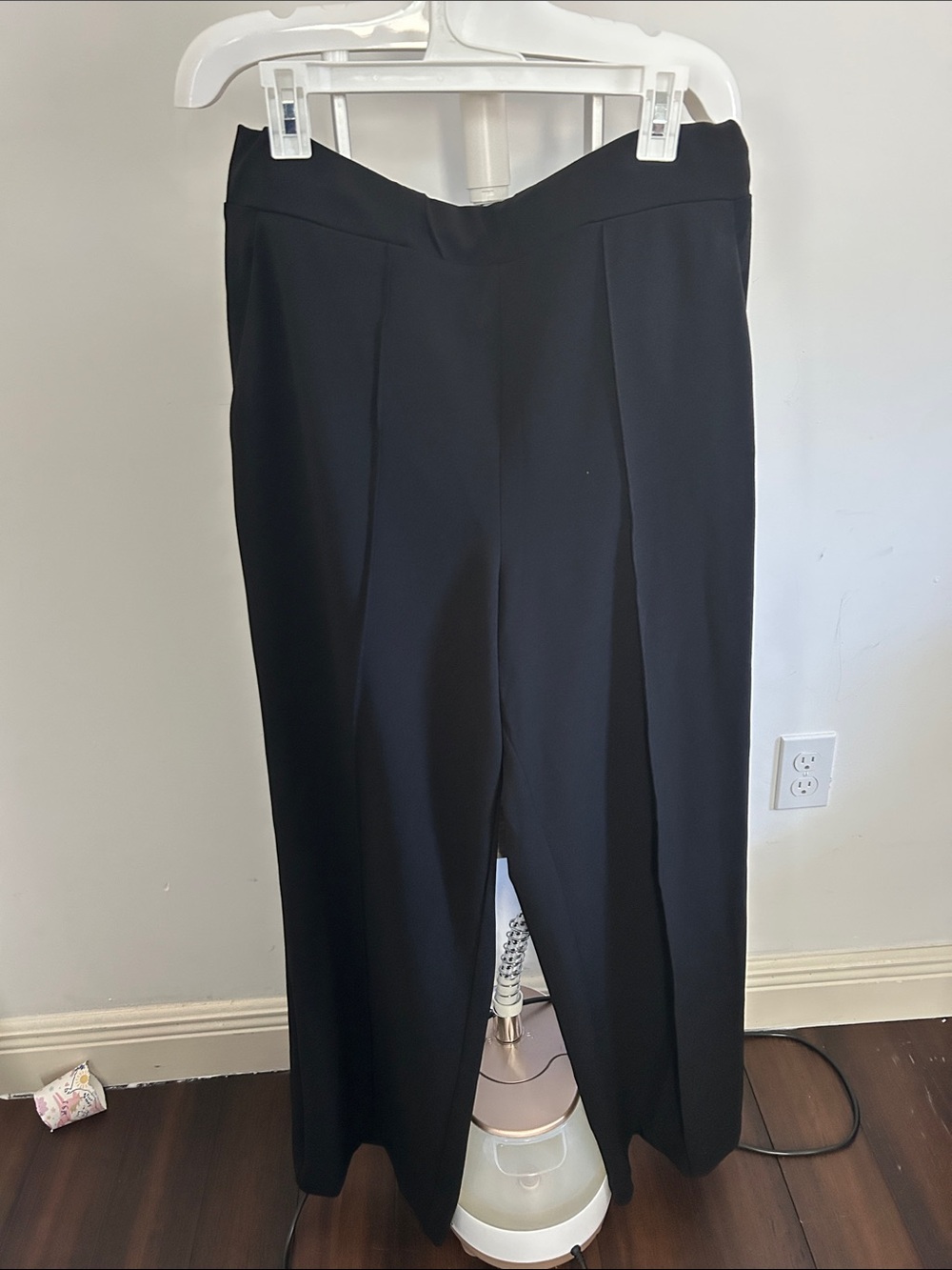 Vince Camuto Black Wide-Leg Trousers